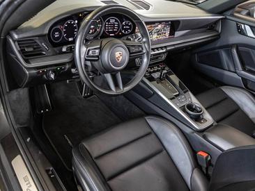 Porsche 992 I Carrera Cabriolet — photo 13