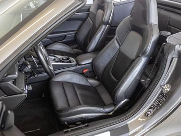 Porsche 992 I Carrera Cabriolet — photo 14