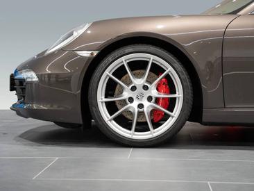 Porsche 991 I Carrera S — photo 2