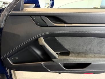 Porsche 992 I Targa 4 GTS — photo 28