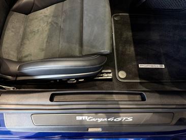 Porsche 992 I Targa 4 GTS — photo 29