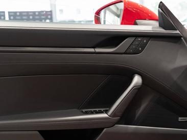 Porsche 992 II Carrera GTS Cabriolet — photo 16