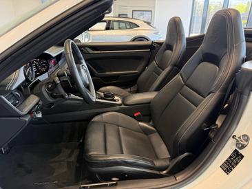 Porsche 992 I Carrera S Cabriolet — photo 14