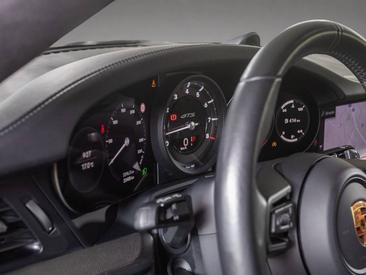Porsche 992 I Carrera 4 GTS — photo 25