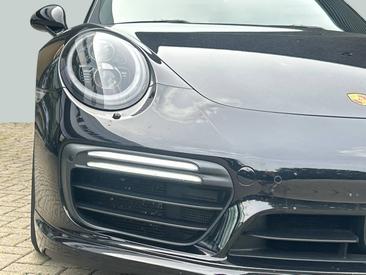 Porsche 991 II Turbo S Cabriolet — photo 9