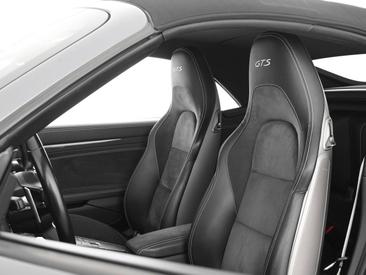 Porsche 991 II Carrera 4 GTS Cabriolet — photo 18