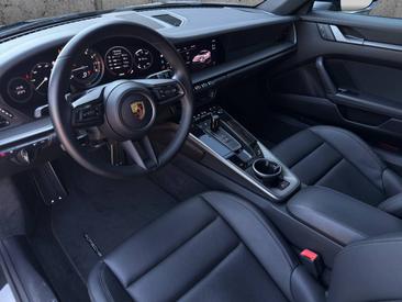 Porsche 992 I Carrera — photo 11
