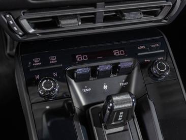 Porsche 992 I Carrera 4 GTS — photo 28