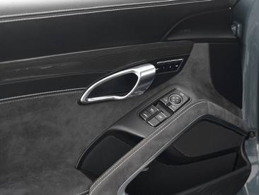 Porsche 991 II Carrera 4 GTS Cabriolet — photo 22