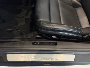 Porsche 992 I Carrera S Cabriolet — photo 21