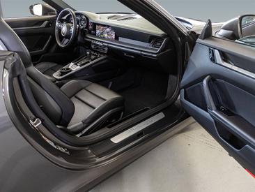 Porsche 992 I Carrera Cabriolet — photo 28