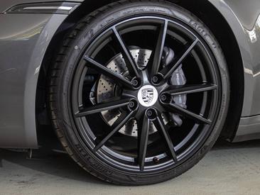 Porsche 992 I Carrera Cabriolet — photo 30