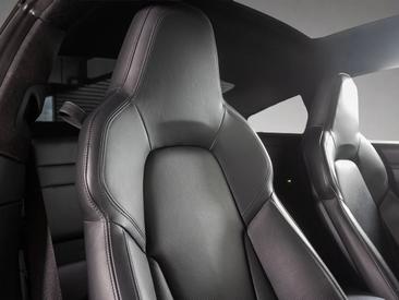 Porsche 992 I Carrera 4 GTS — photo 32