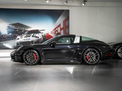 Porsche 992 I Targa 4 GTS