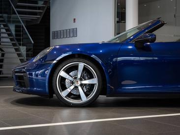 Porsche 992 I Targa 4 — photo 9