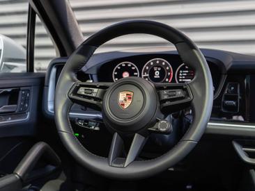 Porsche Cayenne III Black Edition — photo 14