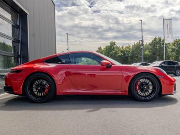 Porsche 992 II Carrera 4 GTS — photo 6