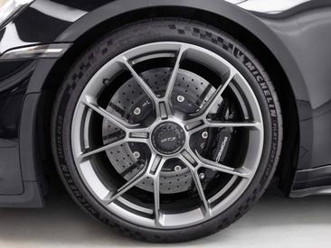 Porsche 992 I GT3 — photo 6