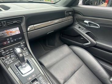 Porsche 991 II Turbo S Cabriolet — photo 23