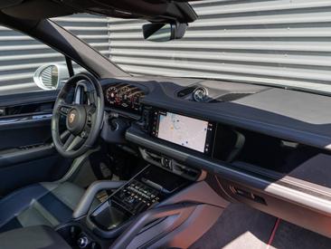 Porsche Cayenne III Black Edition — photo 19