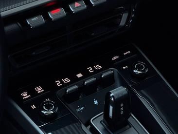 Porsche 992 I Carrera — photo 25