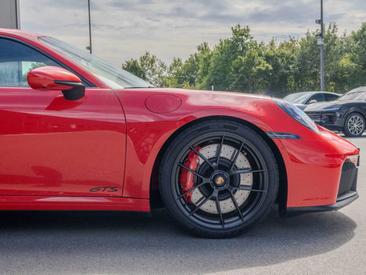 Porsche 992 II Carrera 4 GTS — photo 13