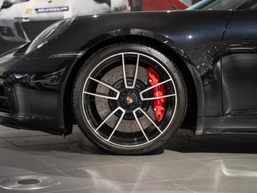 Porsche 992 I Targa 4 GTS — photo 11