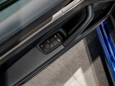 Porsche 992 I Targa 4 — photo 18
