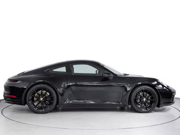 Porsche 992 I Carrera — photo 8