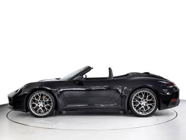 Porsche 992 II Carrera Cabriolet — photo 2