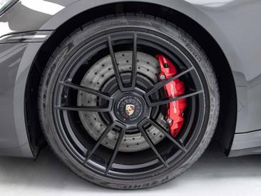 Porsche 992 I Carrera GTS Cabriolet — photo 6