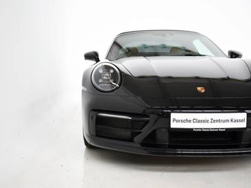 Porsche 992 I Targa 4S — photo 9