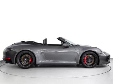 Porsche 992 I Carrera GTS Cabriolet — photo 9
