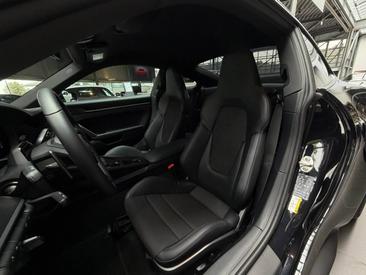 Porsche 992 II GT3 Mit Touring-Paket — photo 17