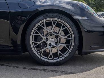 Porsche 992 II Carrera Cabriolet — photo 11
