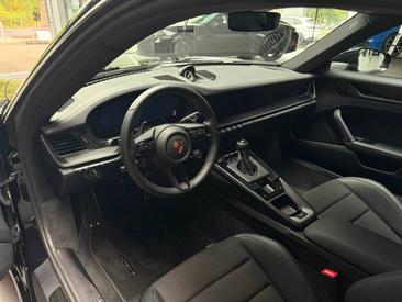 Porsche 992 II GT3 Mit Touring-Paket — photo 18