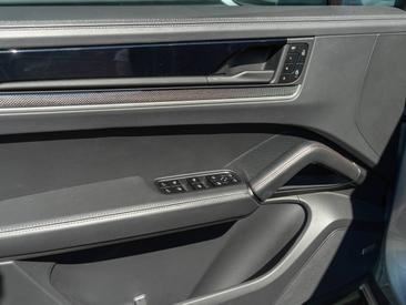 Porsche Cayenne III Black Edition — photo 26