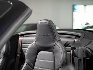 Porsche 992 II Turbo S Cabriolet — photo 20