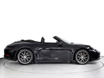 Porsche 992 II Carrera Cabriolet — photo 9