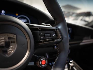 Porsche 992 II Turbo S Cabriolet — photo 22
