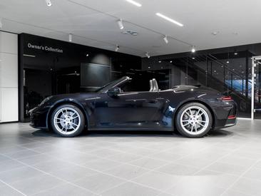 Porsche 992 II Carrera Cabriolet — photo 2