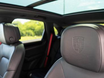 Porsche Cayenne III Black Edition — photo 29
