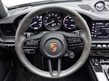 Porsche 992 I Carrera GTS Cabriolet — photo 18