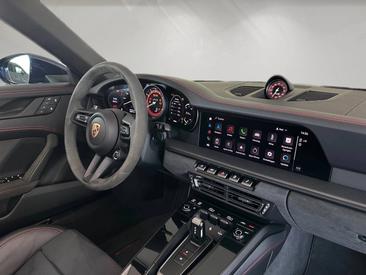 Porsche 992 I Carrera GTS Cabriolet — photo 18