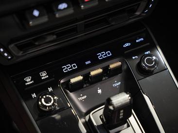 Porsche 992 I Targa 4 GTS — photo 24