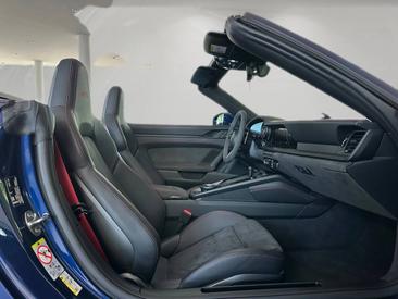 Porsche 992 I Carrera GTS Cabriolet — photo 20