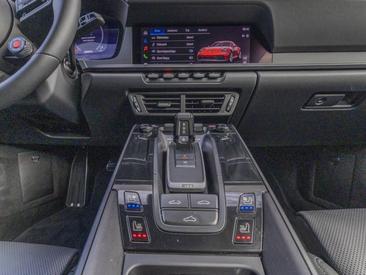 Porsche 992 II Carrera 4 GTS — photo 29