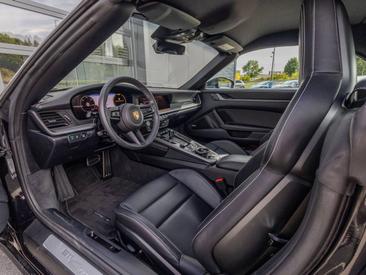 Porsche 992 II Carrera Cabriolet — photo 21