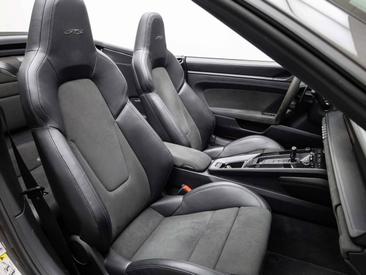 Porsche 992 I Carrera GTS Cabriolet — photo 22
