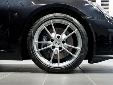 Porsche 992 II Carrera Cabriolet — photo 9
